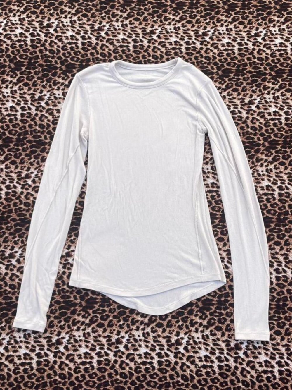 lululemon creame long sleeve ribbed top